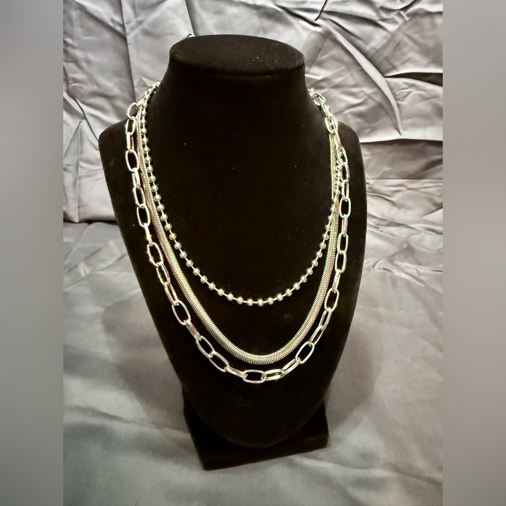 Elegant Silver Chain Necklace Set